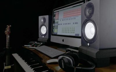 Yamaha HS8 Monitors